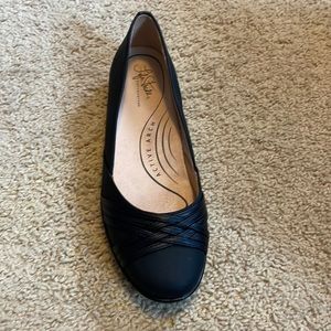 Brand New in Box, Life Stride Nova Flats, Size 9, Black